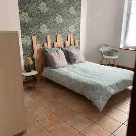 Appartement Avec Terrasse Gien Εξωτερικό φωτογραφία